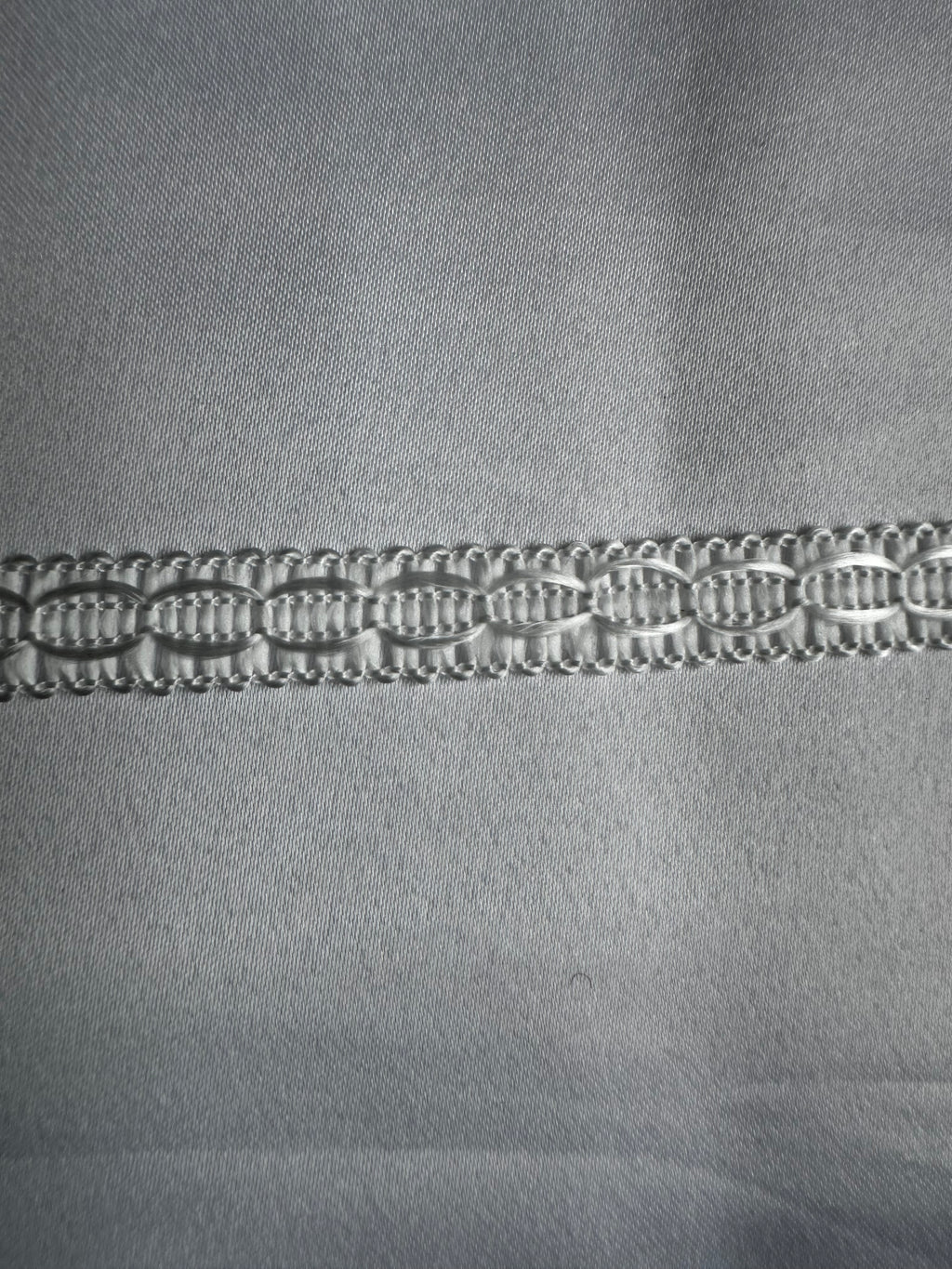LL0008 - 🧵 Galão Decorativo Filamento