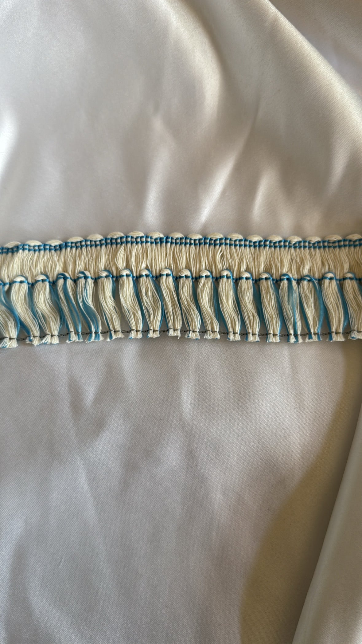 LL0031 - 🧶 Franja Decorativa em Algodão e Filamento – Equilíbrio entre Naturalidade e Resistência