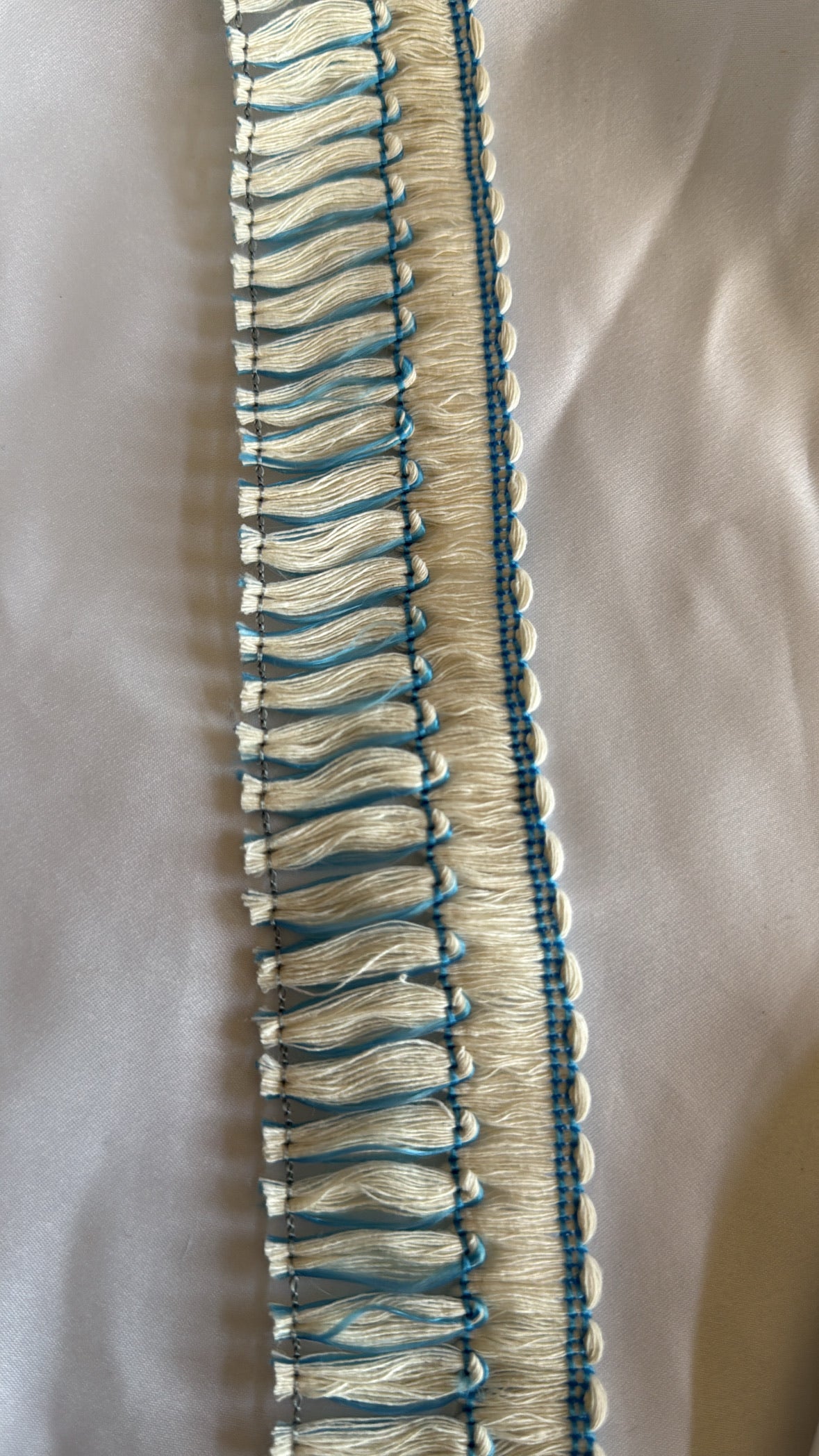 LL0031 - 🧶 Franja Decorativa em Algodão e Filamento – Equilíbrio entre Naturalidade e Resistência