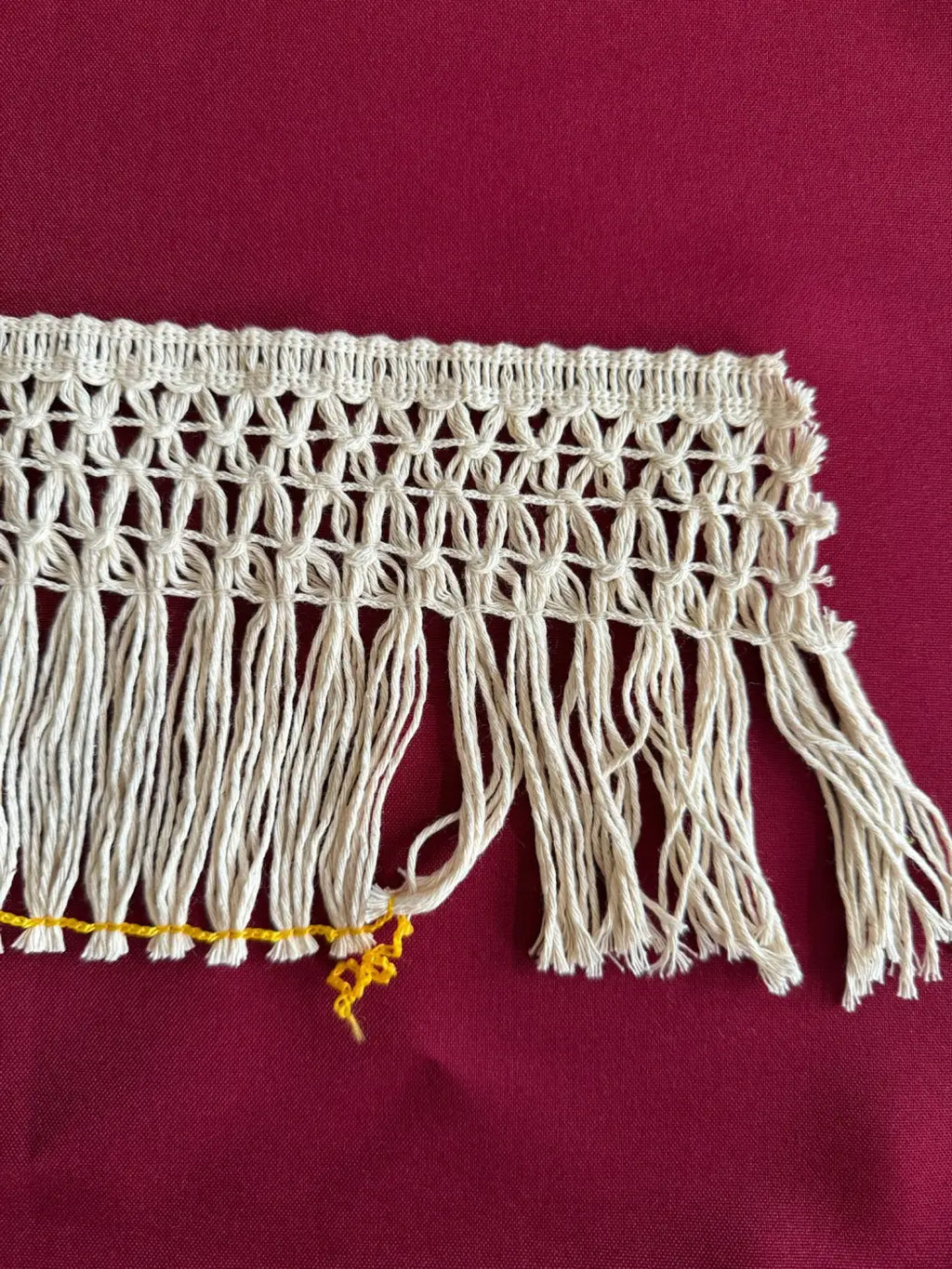 Franja alhambra em algodão puro creme com franjas texturizadas e topo tecido l&l natural 130mm