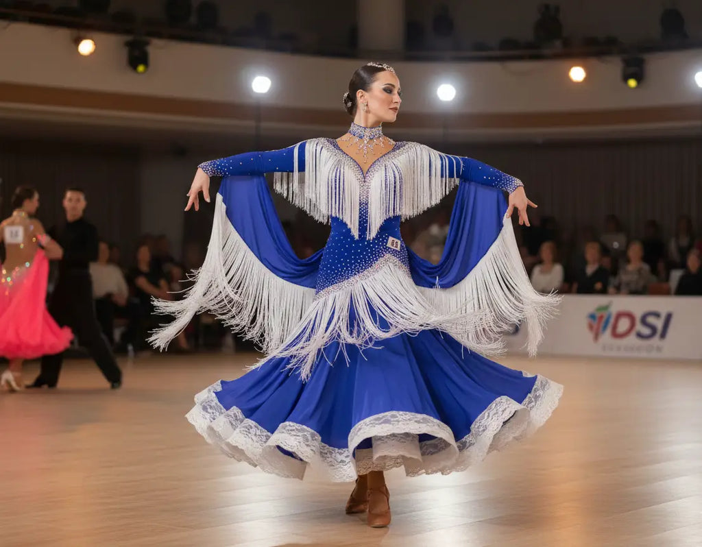 Vestido de baile royal blue franja gatsby rayon 150mm com franjas brancas fluidas em seda fluida e detalhes brilhantes