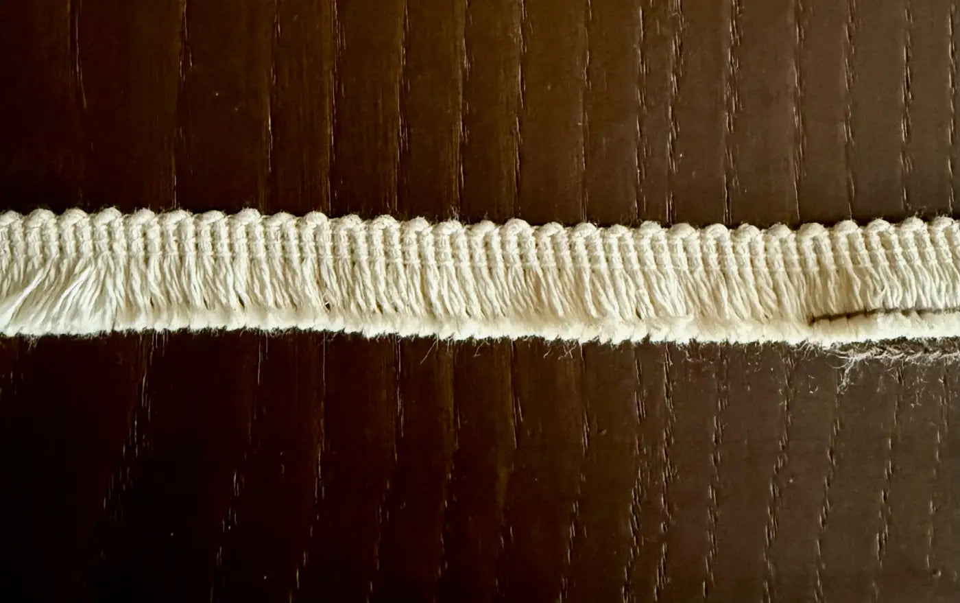 Franja halo l&l em algodão 100 por cento cor natural com base tecida e franja texturizada aura suave 20mm