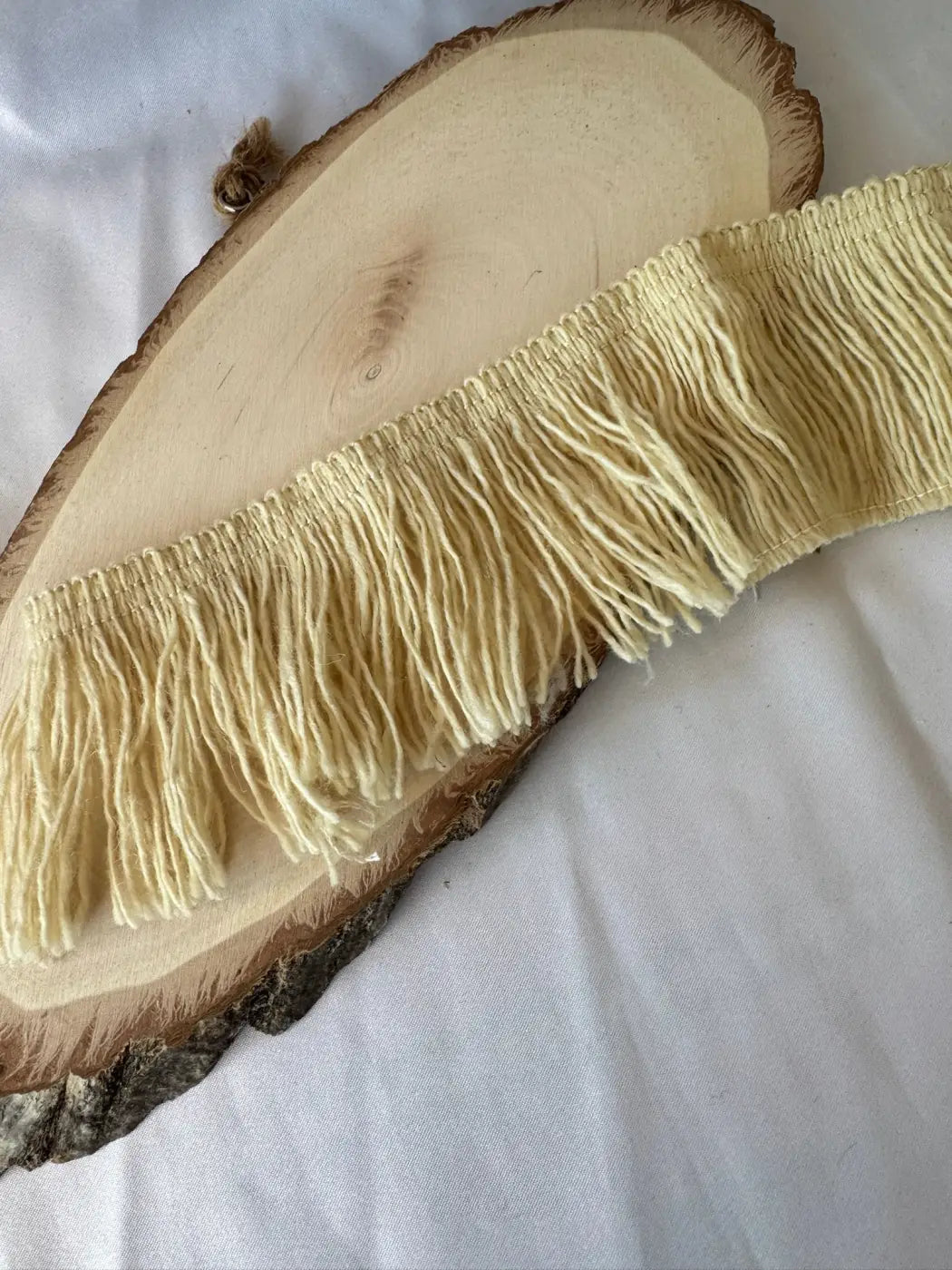 Franja highland lã natural 50mm creme em franjas artesanais de fibra natural com textura suave