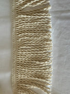 Franja manto algodão torcido 80 natural creme com alma estrutural e acabamento em franjas de 100mm