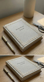 Journal em linho bege com padrão chevron lumière e galão chevron lumière de 15mm e texto personalizado em relevo