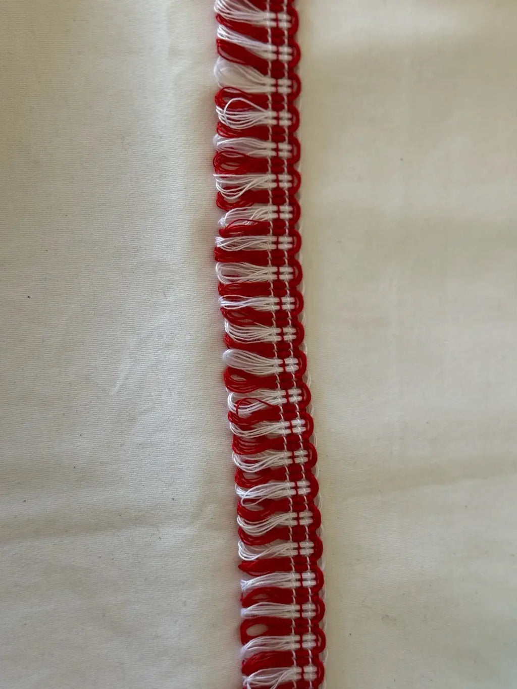 Galão contorno cor puro l&l em poliéster 100 por cento com padrão tecido texturizado vermelho e branco 25mm