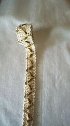 Galão provençal em algodão puro 100% creme com detalhes em dourado l&l 15mm de renda delicada