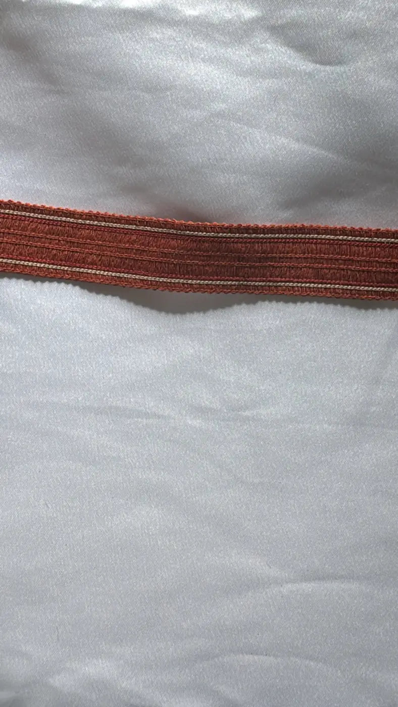 Galão riviera l&l em algodão 100 por cento 25mm cor ferrugem com riscas brancas subtis