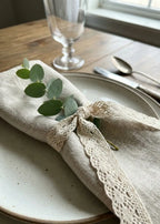 Bege renda ponto fino algodão puro 100% com laço e folhas de eucalipto para decoração elegante